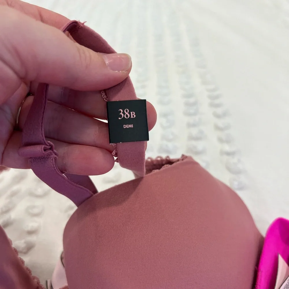 Colorful Bra Collection - Picture 3 of 7